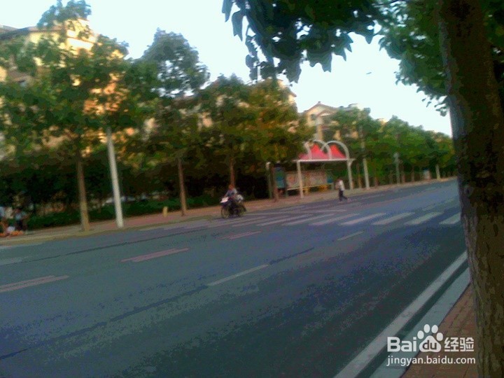 学生放学不要横穿马路