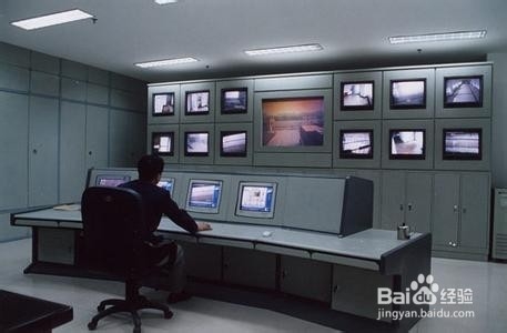 如何选购合适的高清无线网络模拟监控摄像机设备