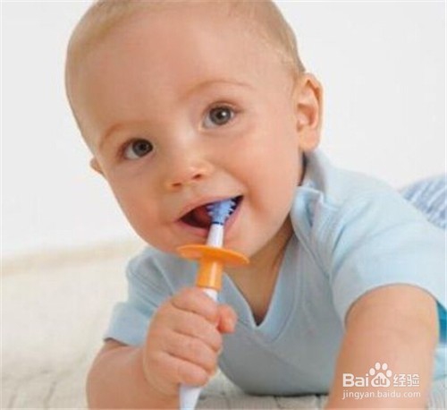 怎样科学地帮孩子养牙护牙