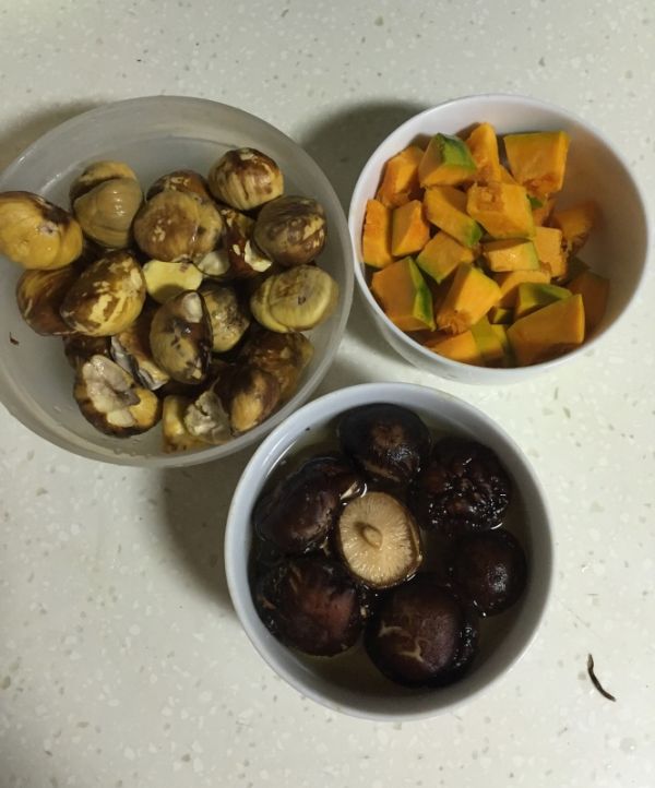 黑椒栗子鸡肉饭