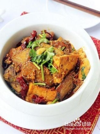 刀鱼炖豆腐(带鱼炖豆腐怎么做好吃)