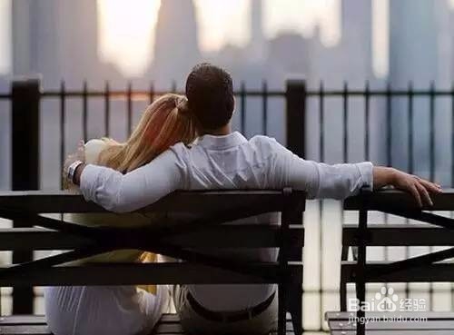 男女朋友感情出了问题你会选择哪个