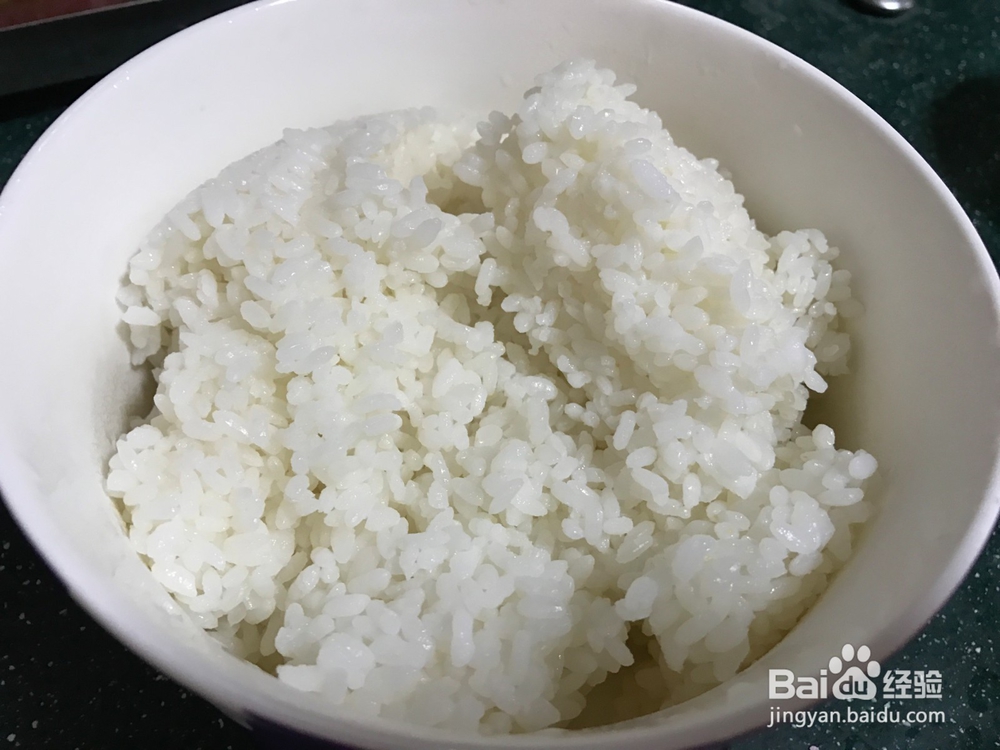 零厨艺的葱花酱油炒饭