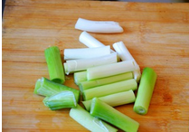 金葱土豆烧海参