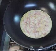 “异国风情”—披萨蛋饼的做法