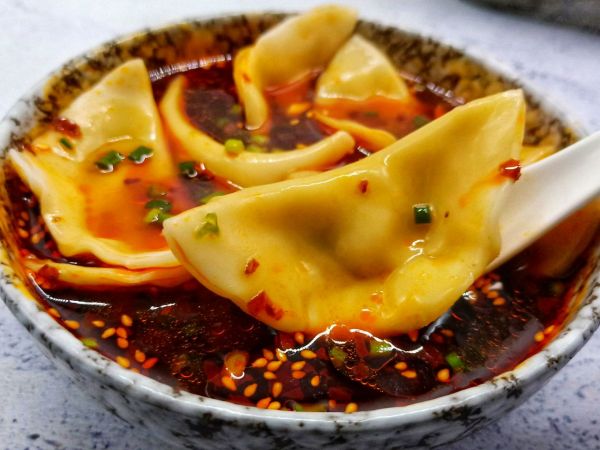 酸辣可口的【酸汤饺子】