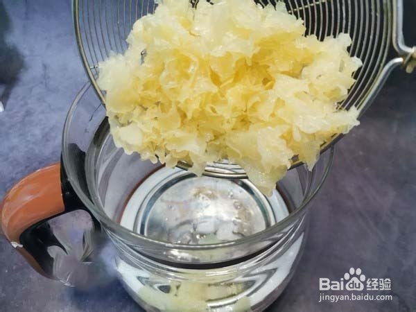 大补红豆银耳汤