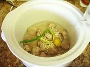 19碗秋日美肌靓汤多喝多漂亮-凉瓜薏仁排骨汤