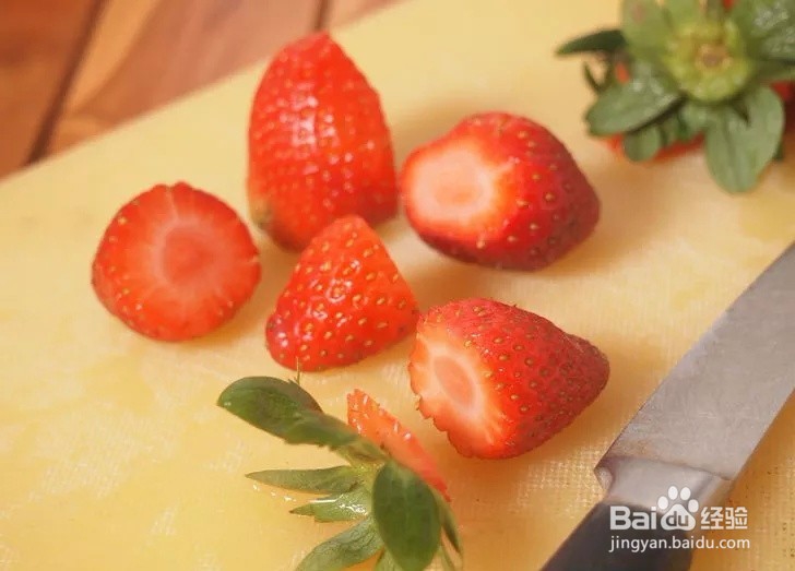 6种办法让你享受冰鲜美味的草莓