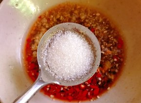 如何制作川味口水鸡