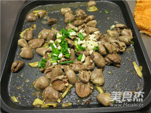 辣炒鸡心的做法
