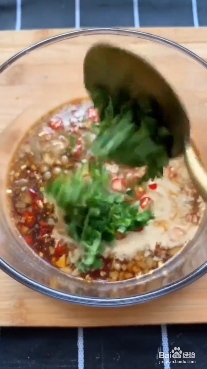 如何制作凉拌鸡腿