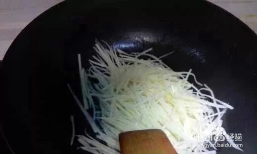 如何做酸辣土豆丝呢
