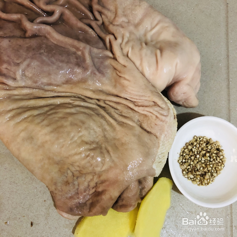 忍不住流口水的猪肚炒酸菜