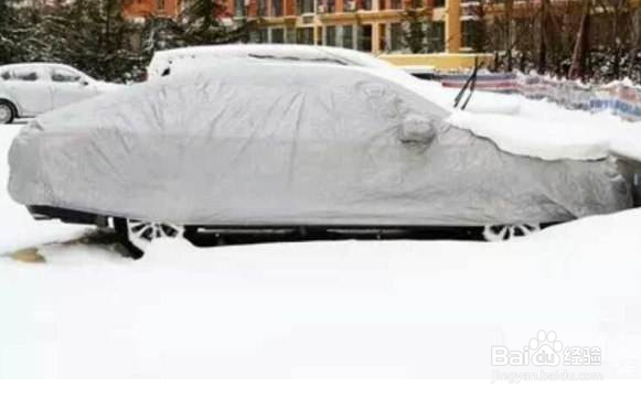 雪天开车注意事项/冬天开车要注意什么