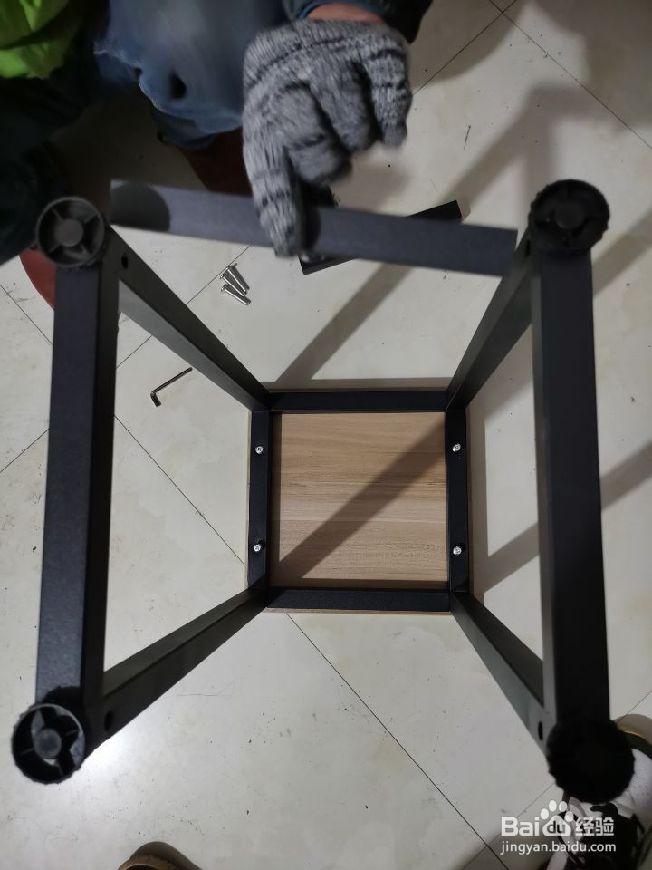 小高台展示凳安装教程