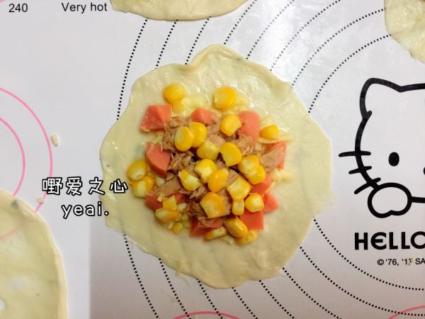 金枪鱼火腿芝士酥