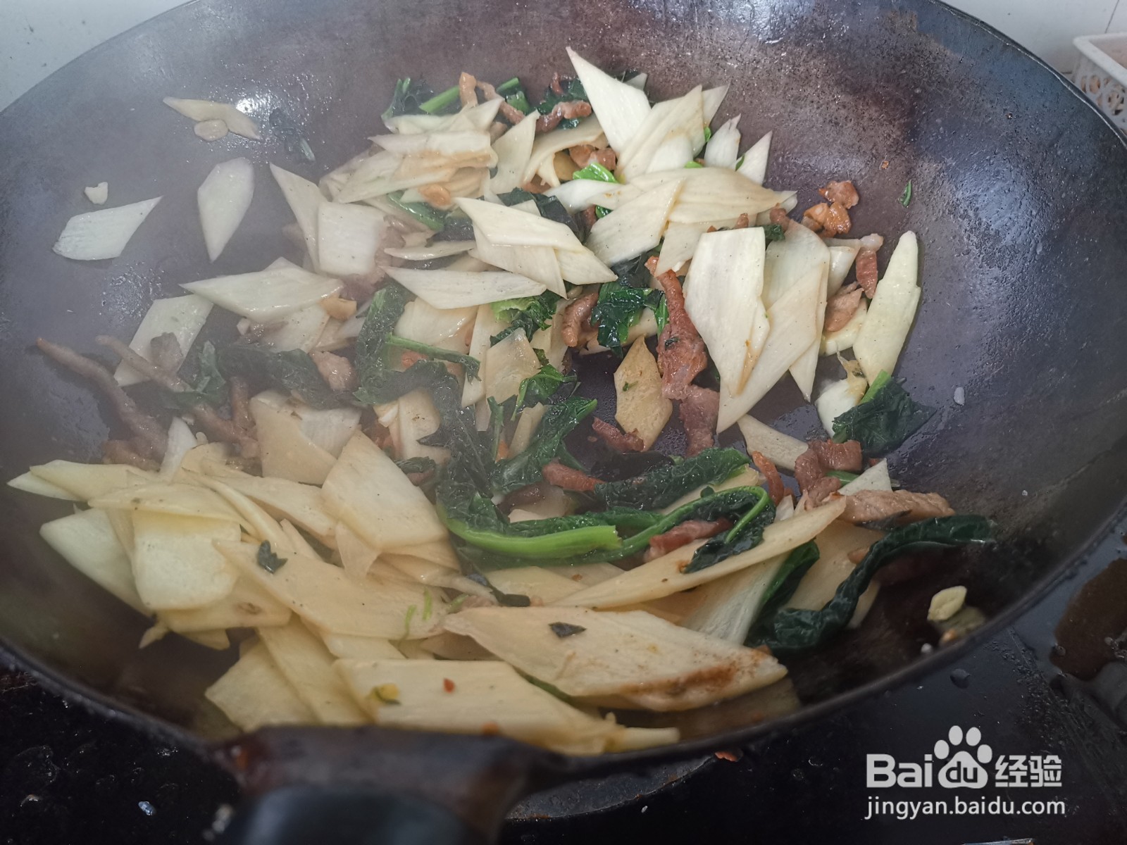 肉丝茭白炒油麦菜