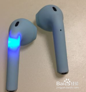 蓝牙耳机充电仓怎样使用