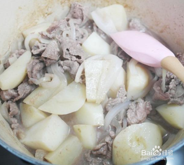 小马铃薯炖肉