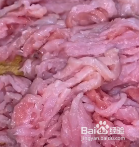 如何用猪肉和辣椒做香辣肉丝呢