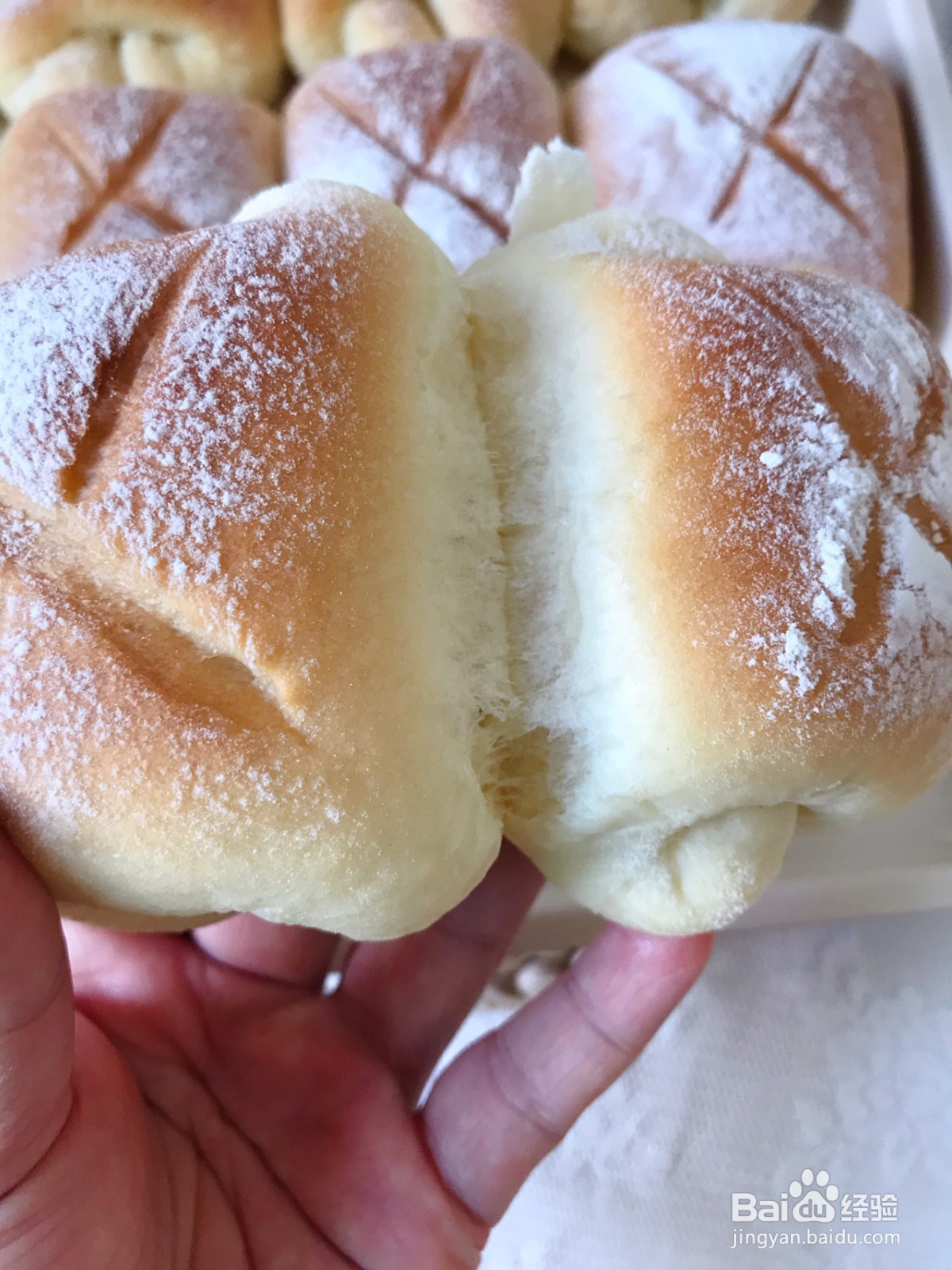 松软牛奶卷的做法