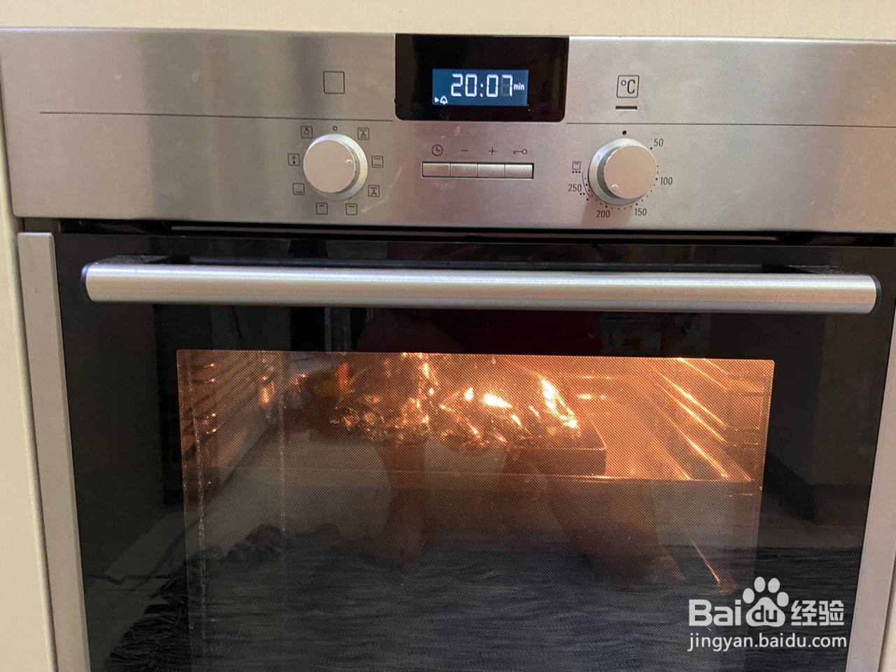 哇杀必烤鸡腿的做法