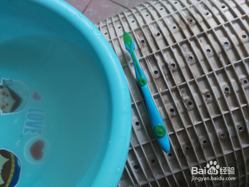 十多年的小天鹅洗衣机内桶清洗