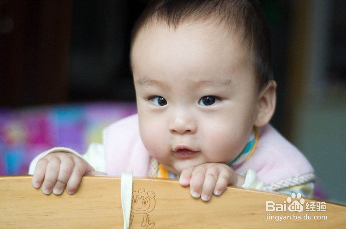 婴儿运动机能的发育有什么特点？