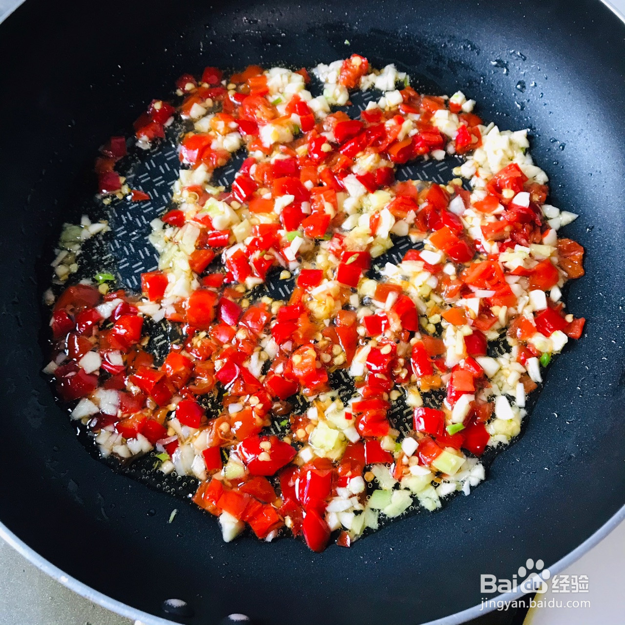 剁椒鸡翅的做法