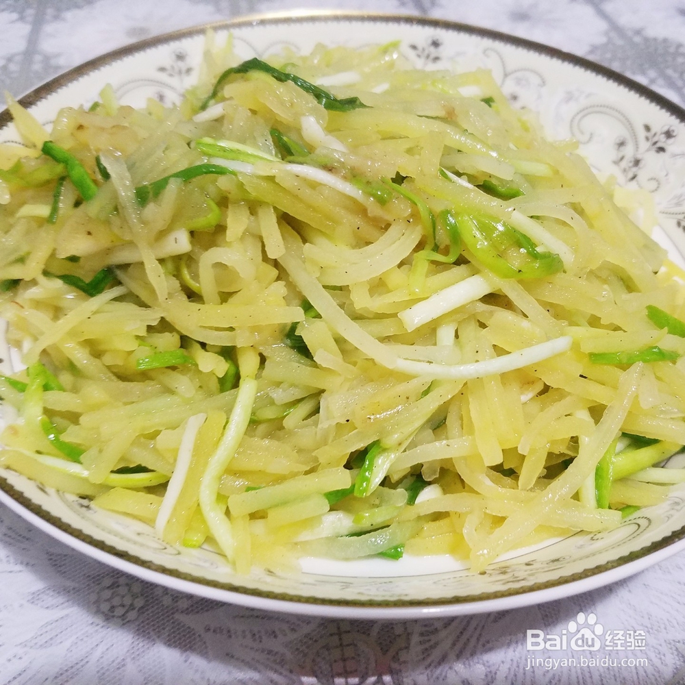 蒜苗炒土豆丝的做法