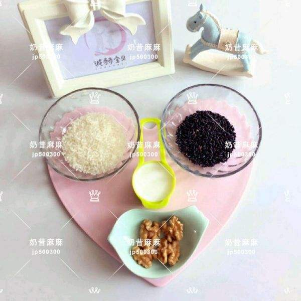 核桃奶香黑米粥（黑米核桃奶茶图片）