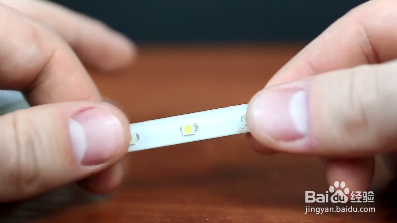 自制一个夜晚小灯，晚上用起来也不刺眼！