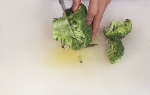 美味的西蓝花炒笋片