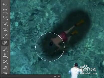 PS去除人物的方法