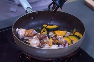 食补养生南瓜鸡肉炊饭的做法