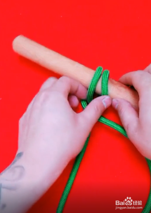 如何打拖车压扣?