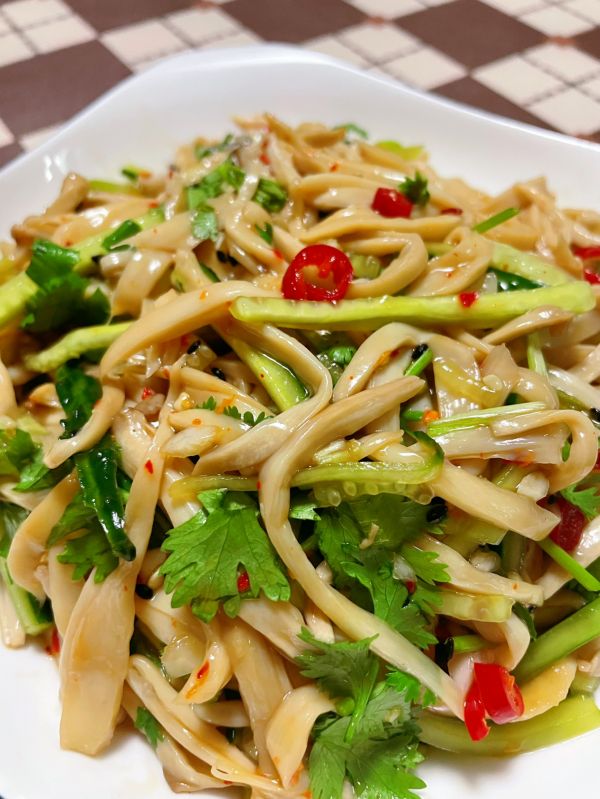 凉拌手撕杏鲍菇