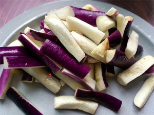 食补佳品四季豆炒瘦肉的做法