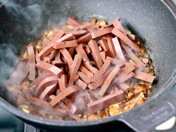 酱香猪血五花肉