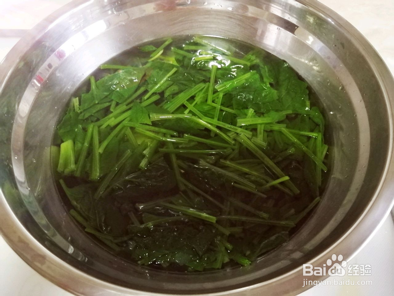 凉拌麻酱菠菜的做法