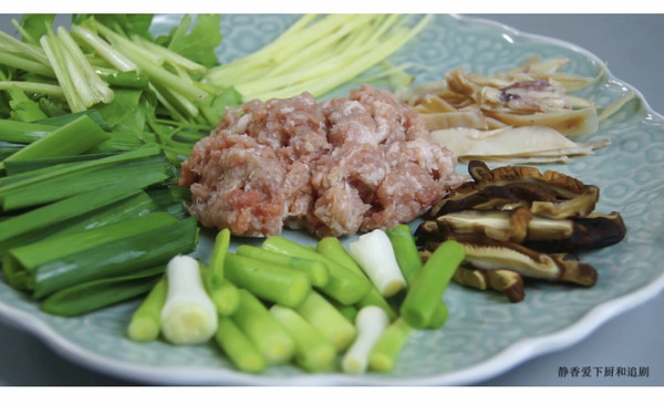 怎么可以少了这道炒黄粄呢