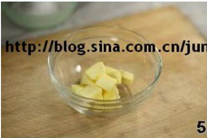 怎样在家中自制美味的巧克力乳酪蛋糕