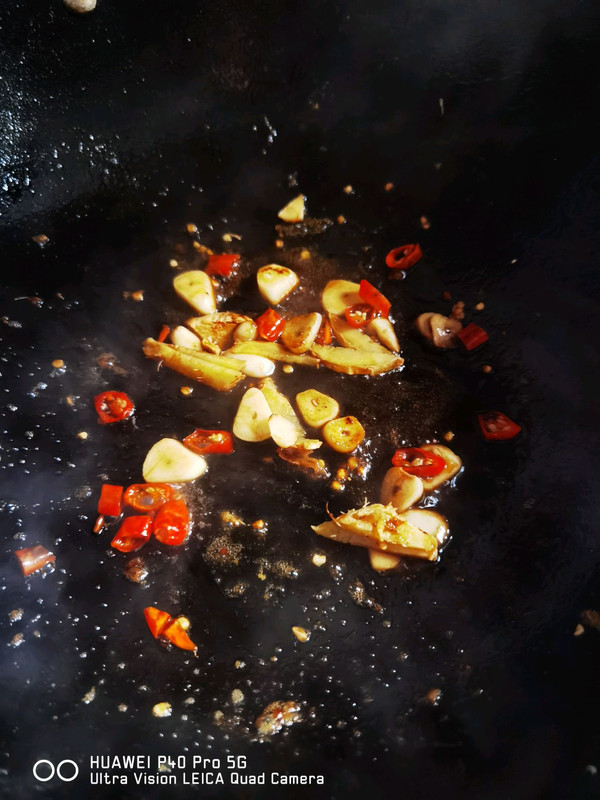 砂锅黄骨鱼豆腐汤