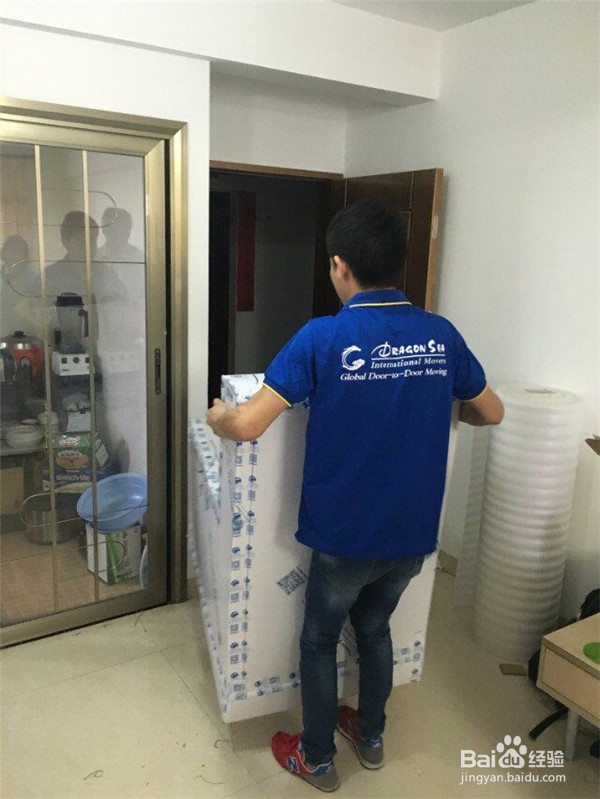 怎样海运门到门搬家到新西兰？