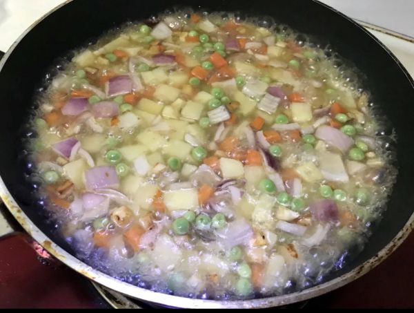 咖喱鸡肉杏鲍菇饭