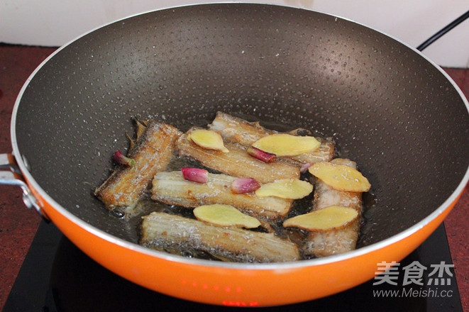 柠檬煎带鱼的做法