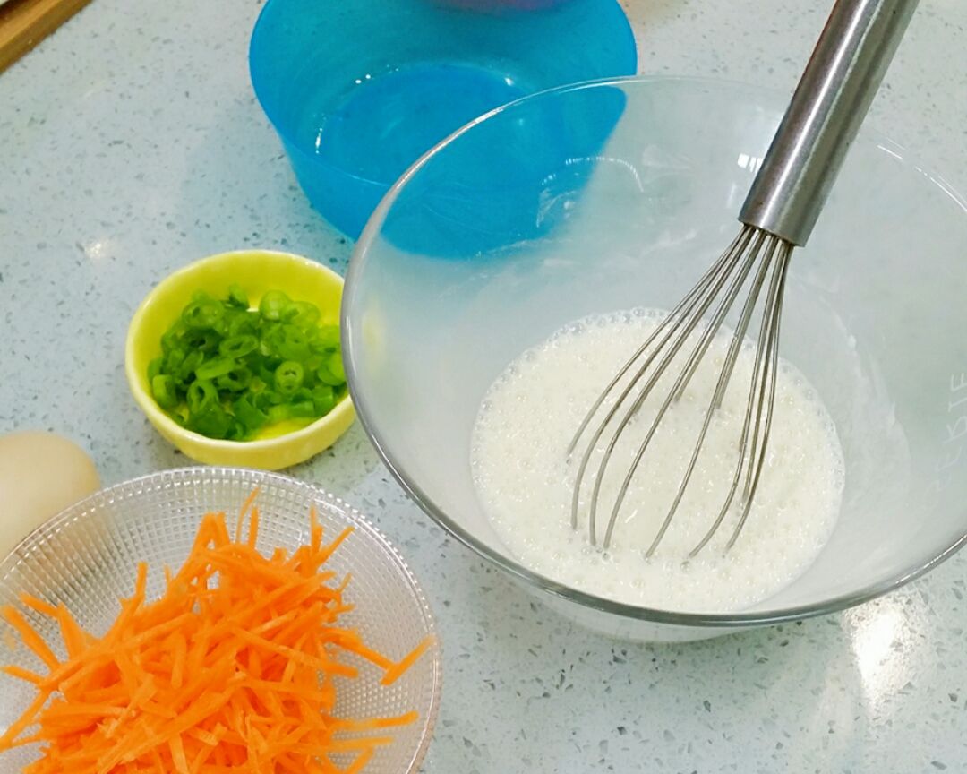 手把手教你做鸡蛋饼！