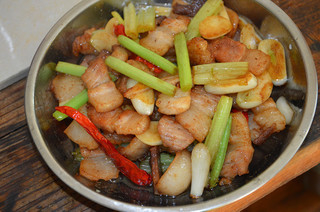 简单花菜炒肉