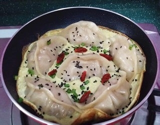 抱蛋煎饺制作的攻略